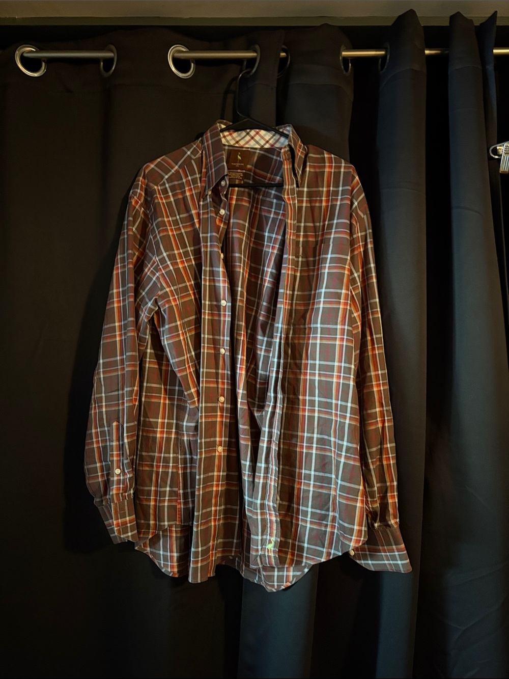 Men's Brown Plaid Long-Sleeve Button-Down Shirt